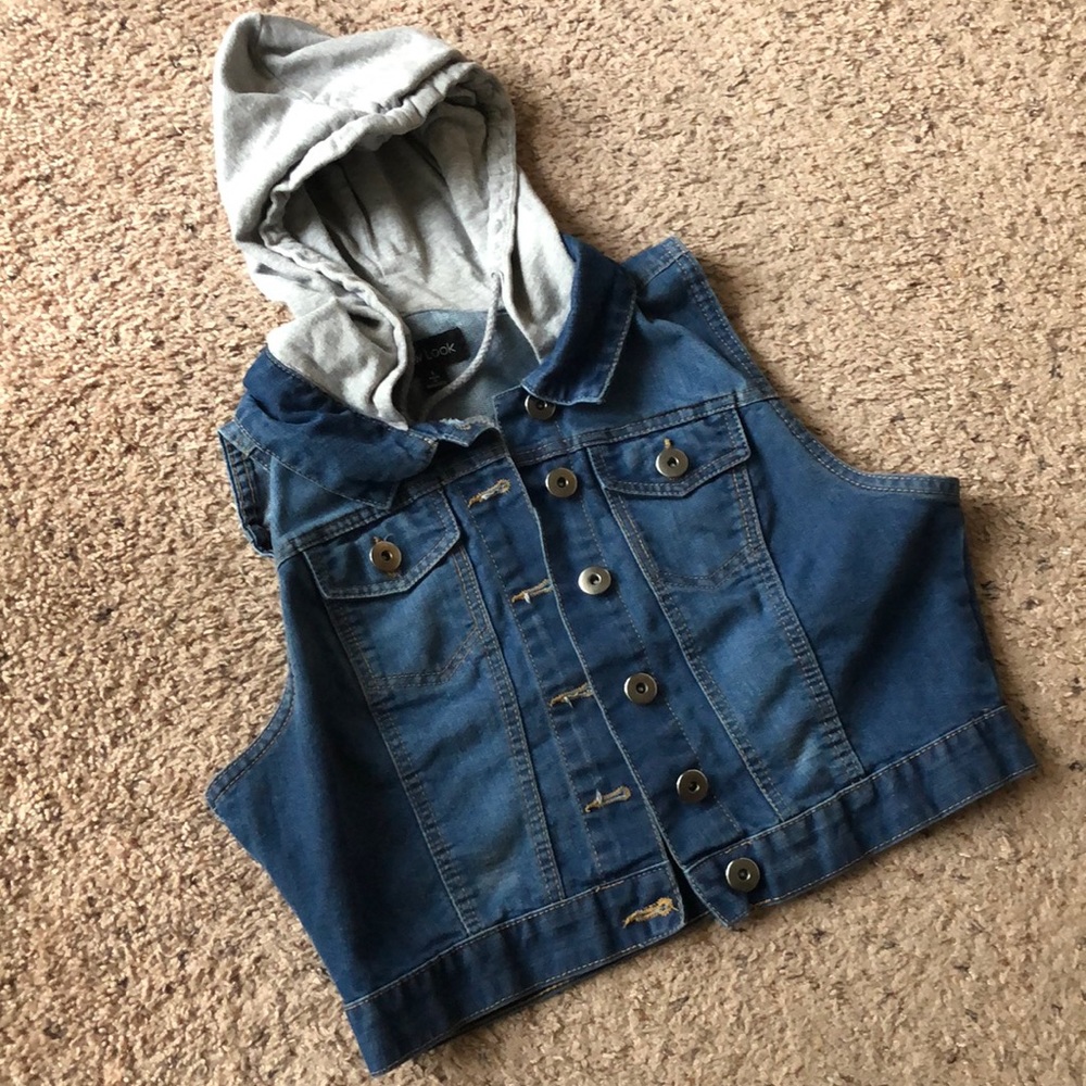 New Look cropped, hooded jean vest. Large